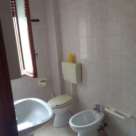 Alojamento de Acomodação e Pequeno-almoço Mary&bi 3*